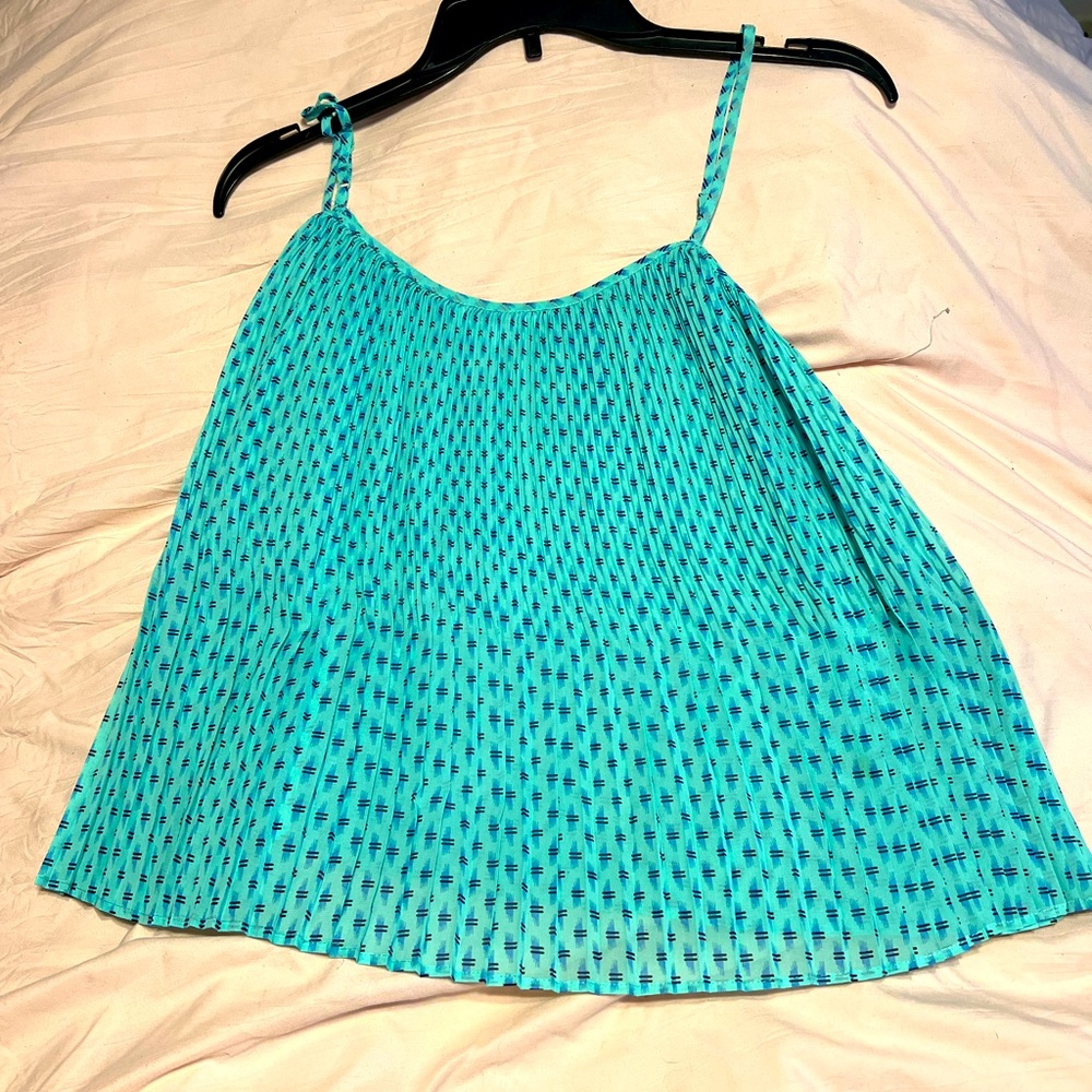 Pleated Tank